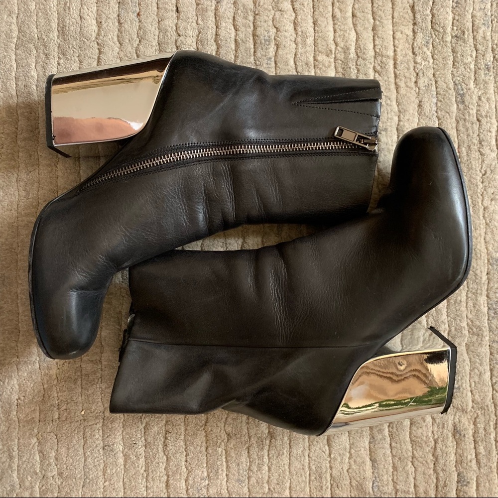 🏆HOST PICK🏆 Alexander McQueen Booties